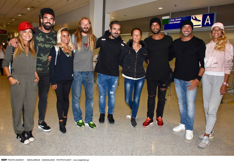 Nomads: Καρέ καρέ η άφιξη των παιχτών -Ποιοι τους περίμεναν [εικόνες] | iefimerida.gr 0
