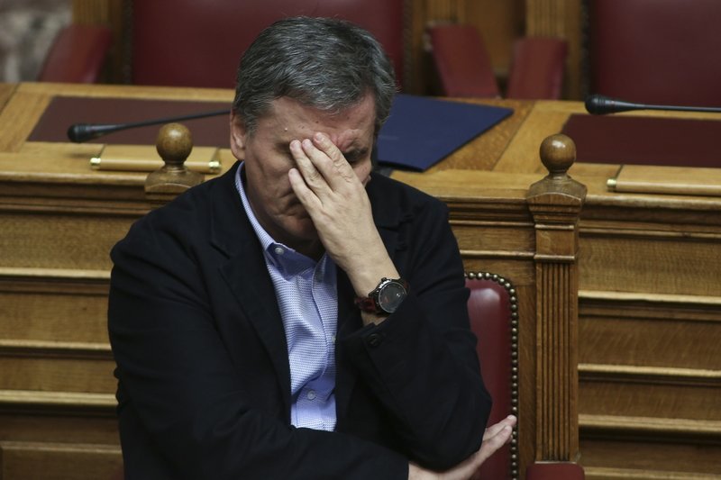 Πηγαδάκια και παρασκήνιο από τον Προϋπολογισμό: Ο αμείλικτος πόλεμος Τζάκρη-Αχτσιόγλου με τα συνολάκια στη Bουλή [εικόνες] | iefimerida.gr 59