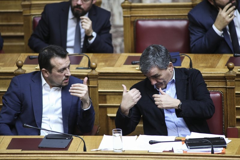 Πηγαδάκια και παρασκήνιο από τον Προϋπολογισμό: Ο αμείλικτος πόλεμος Τζάκρη-Αχτσιόγλου με τα συνολάκια στη Bουλή [εικόνες] | iefimerida.gr 58