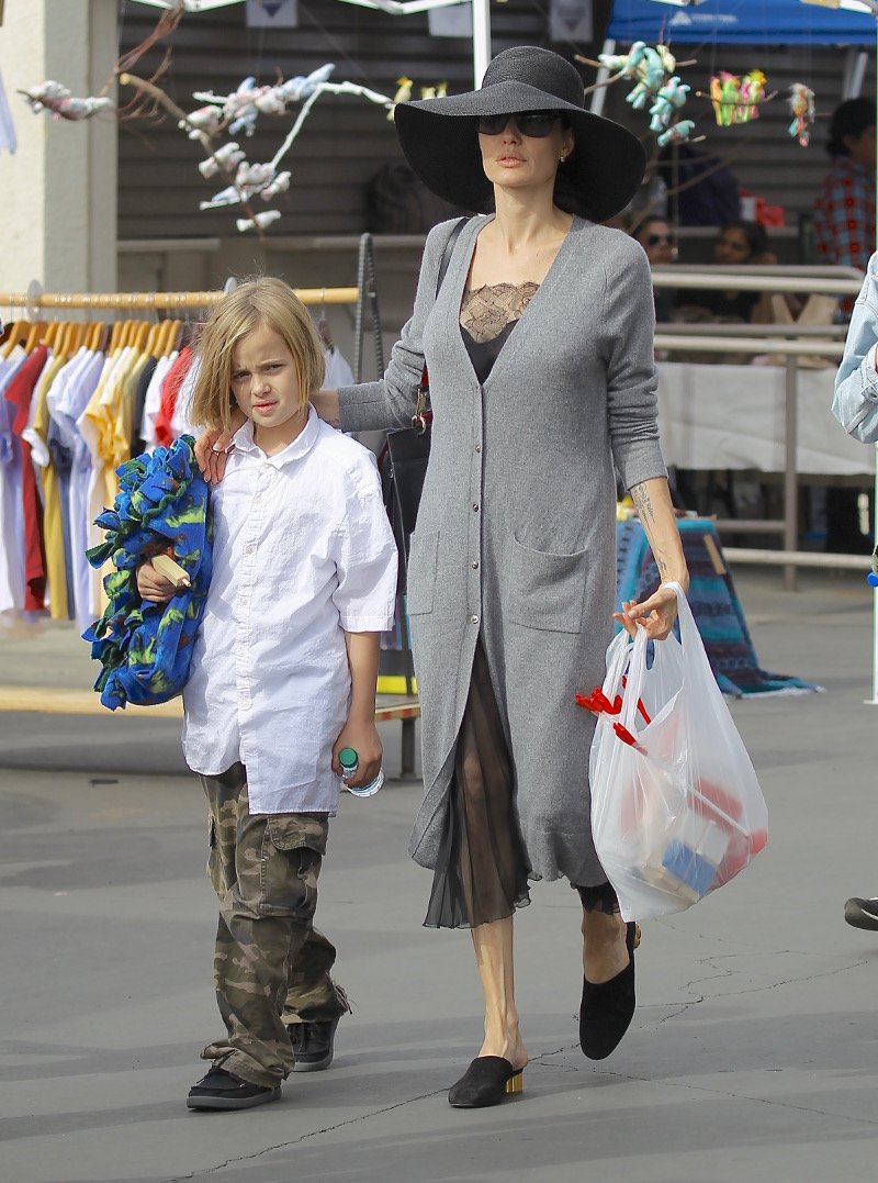 Η σκελετωμένη Αντζελίνα Τζολί -Λένε ότι ζυγίζει 35 κιλά [εικόνες] | iefimerida.gr 1