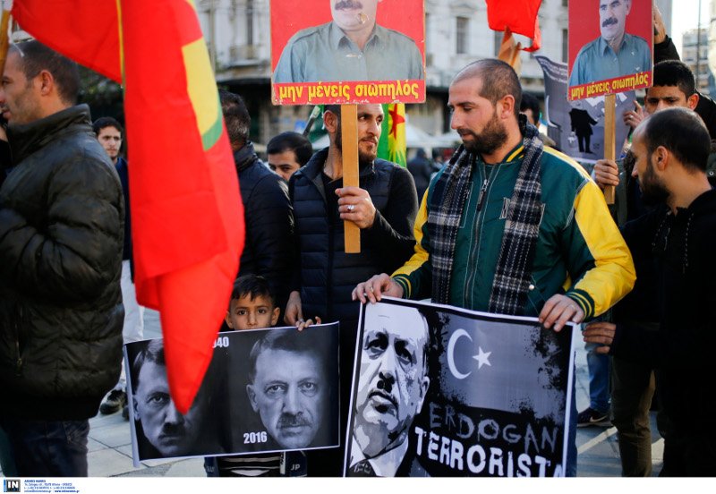 Πορεία Κούρδων στο κέντρο της Αθήνας -«Ερντογάν δικτάτορα», φώναζαν [εικόνες] | iefimerida.gr 5