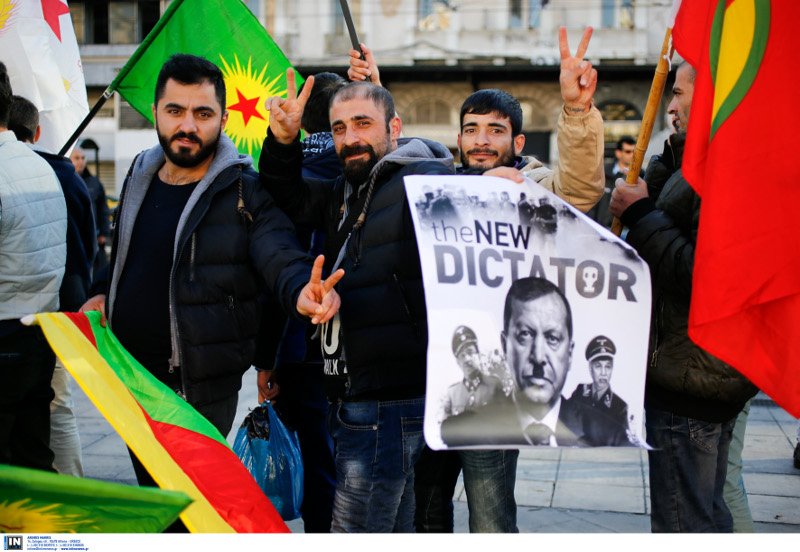 Πορεία Κούρδων στο κέντρο της Αθήνας -«Ερντογάν δικτάτορα», φώναζαν [εικόνες] | iefimerida.gr 6