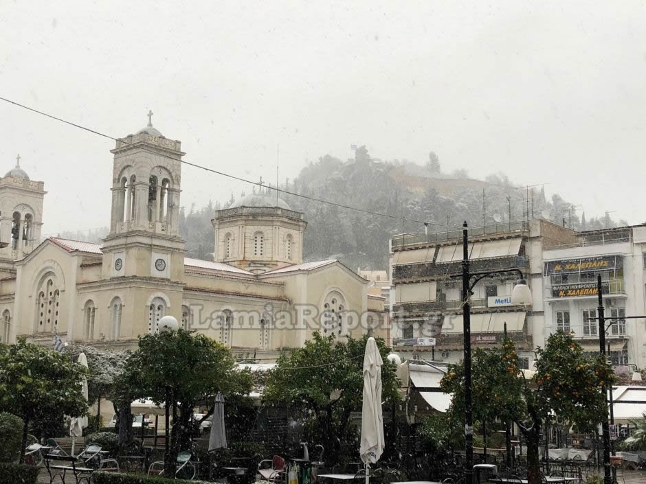 Στα λευκά «ξύπνησε» η Λάρισα -Χιονίζει μέσα στην πόλη [εικόνες & βίντεο] | iefimerida.gr 10