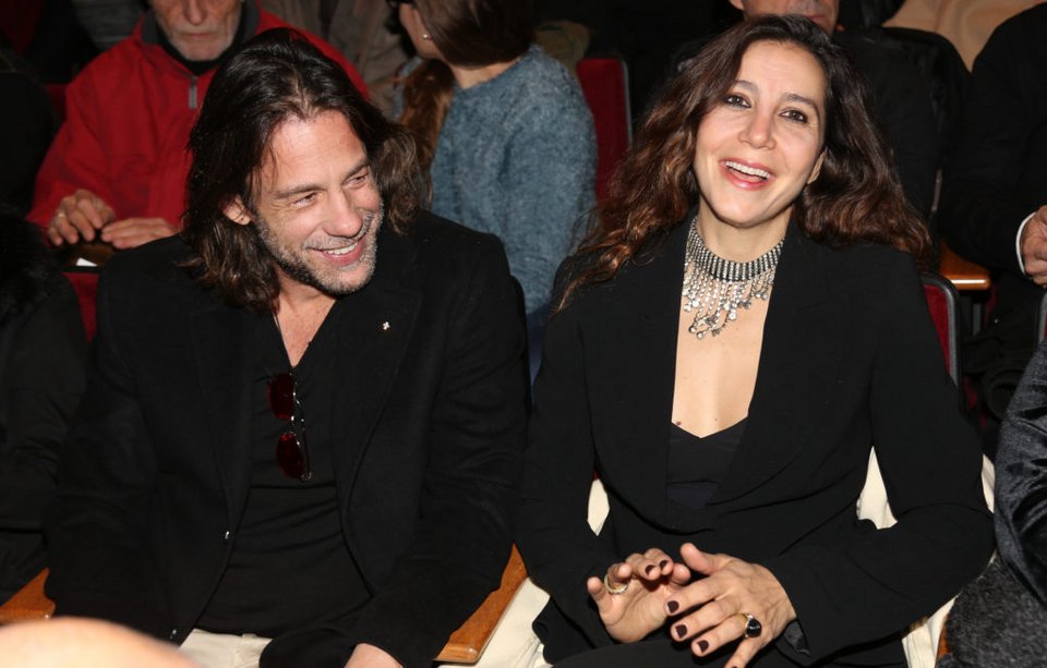 Σπάνια έξοδος της Μαρίας-Ελένης Λυκουρέζου με τον σύντροφό της [εικόνες] | iefimerida.gr 0