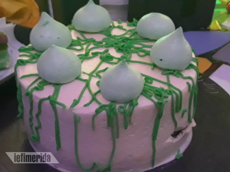 Το «παλιό ΠΑΣΟΚ» ξαναγύρισε: Ρίτα Σακελλαρίου, γαρύφαλλα, κοκτέιλ ΠΑΣΟΚίτο στα εγκαίνια του καφέ «Αλλαγή» [εικόνες & βίντεο] | iefimerida.gr 9