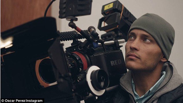 Εξω φρενών ο Μαδούρο με επιδρομή σε στρατιωτική βάση [βίντεο] | iefimerida.gr 2