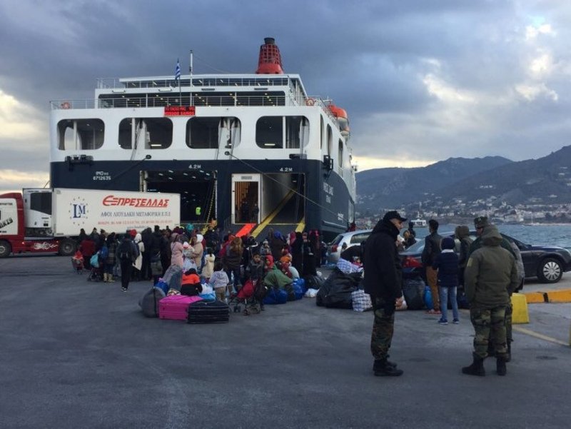 Εφτασαν στην Κρήτη 262 πρόσφυγες από τη Λέσβο [εικόνες] | iefimerida.gr 3
