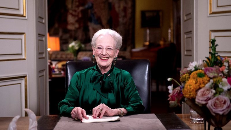 Τι κάνουν οι βασιλείς της Ευρώπης τα Χριστούγεννα -Χλιδάτες διακοπές στα χιόνια και αποδράσεις στα εξοχικά τους [εικόνες] | iefimerida.gr 3