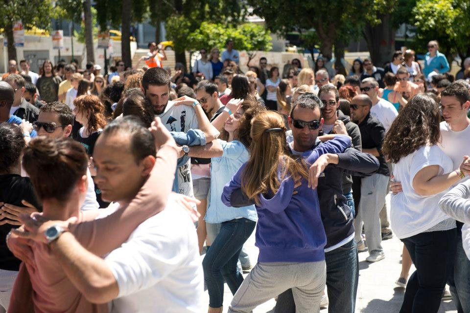 Με Ρεμπούτσικα και Μουζουράκη θα αλλάξει χρόνο η Αθήνα -Ολες οι εκδηλώσεις [πρόγραμμα]  | iefimerida.gr 2