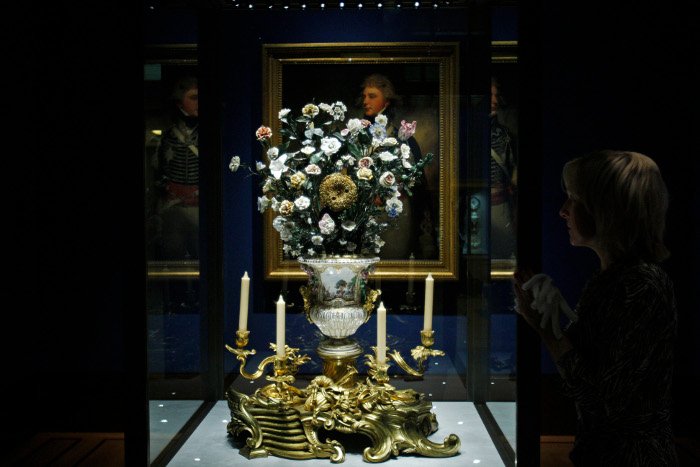 Ετσι είναι το παλάτι του Μπάκιγχαμ:  775 δωμάτια, χρυσό, φλύαρη πολυτελής διακόσμηση, μυστικές πόρτες [εικόνες] | iefimerida.gr 5