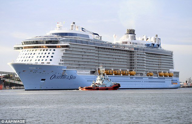 Κρουζιέρα-εφιάλτης για 200 επιβάτες- Επαθαν γαστρεντερίτιδα στη μέση του πουθενά [εικόνες] | iefimerida.gr 0