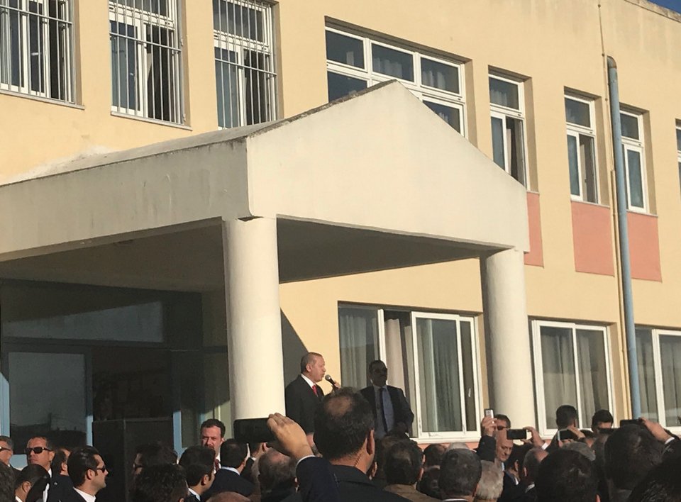 Ο Ερντογάν έκανε ανοιχτή ομιλία σε μειονοτικό σχολείο | iefimerida.gr 1