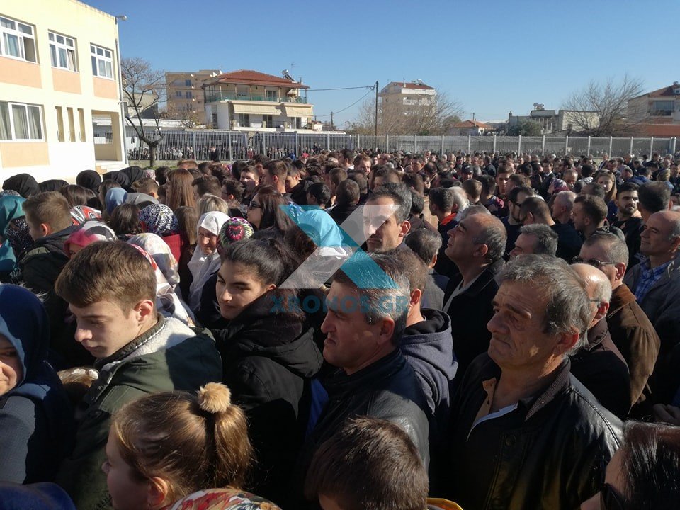 Οι βουλευτές Ροδόπης και Ξάνθης του ΣΥΡΙΖΑ περιμένουν τον Ερντογάν στο μειονοτικό σχολείο Τζελάλ Μπαγιάρ | iefimerida.gr 2
