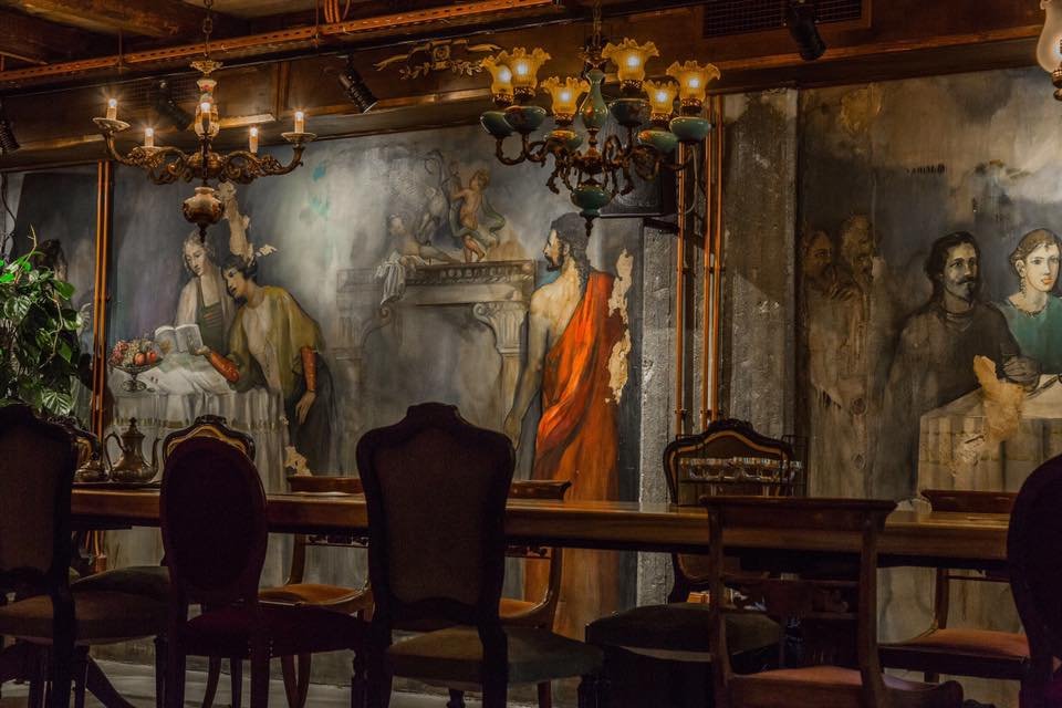 Upper: Σαν σε σαλόνι αρχοντικού -Το νέο all-day bistro bar στο Σύνταγμα με αισθητική αλά «Downton Abbey» [εικόνες] | iefimerida.gr 8