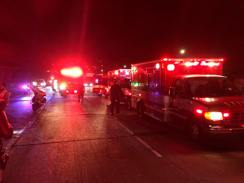 Λος Αντζελες: Σταρ προστατεύουν τις βίλες τους από τις φλόγες με ιδιωτικούς πυροσβέστες [εικόνες] | iefimerida.gr 4