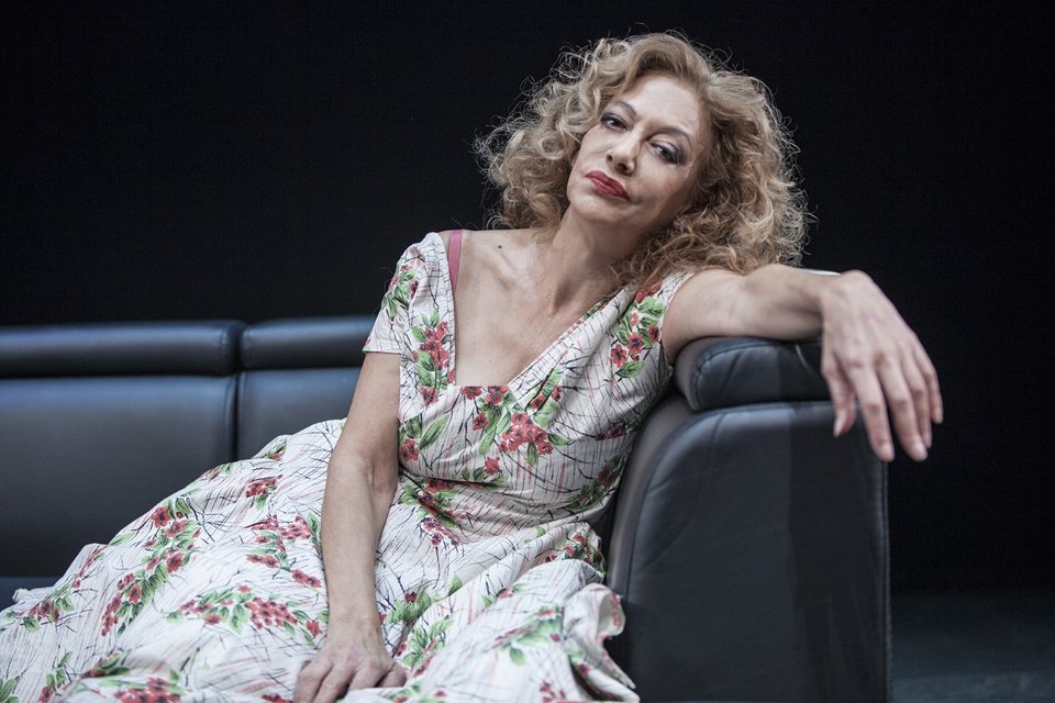 Ποιος φοβάται τη Βιρτζίνια Γουλφ; Η Δήμητρα Χατούπη απαντά στο iefimerida [εικόνες] | iefimerida.gr 0