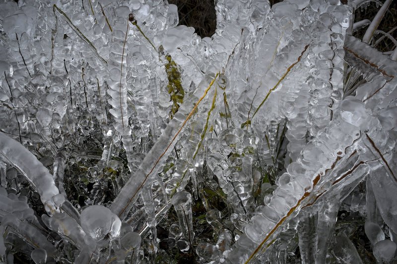 Χιονόπτωση στη νότια Πίνδο, η οροσειρά ντύνεται στα λευκά και «ποζάρει» στο φωτογραφικό φακό [εικόνες] | iefimerida.gr 6