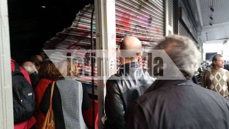 Το «ντου» του ΠΑΜΕ στο υπουργείο Εργασίας | iefimerida.gr 2