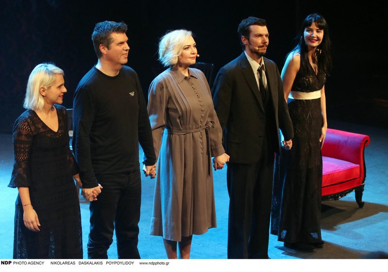 Ο Κώστας Καζάκος σε σπάνια εμφάνιση με τη 16χρονη κόρη του [εικόνες] | iefimerida.gr 4