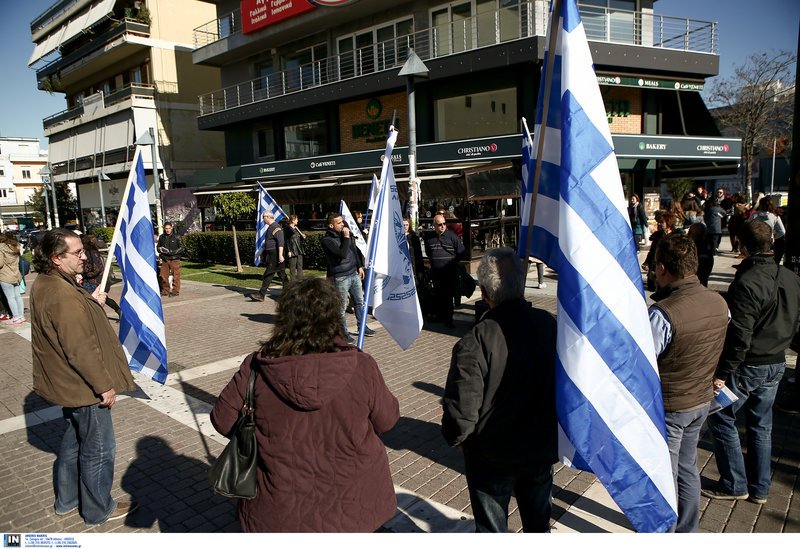 Οπαδοί του Σώρρα στον σταθμό του μετρό στη Δάφνη -«Στείλτε εξώδικα στις εφορίες», φωνάζουν [βίντεο] | iefimerida.gr 3