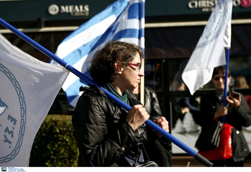 Οπαδοί του Σώρρα στον σταθμό του μετρό στη Δάφνη -«Στείλτε εξώδικα στις εφορίες», φωνάζουν [βίντεο] | iefimerida.gr 7