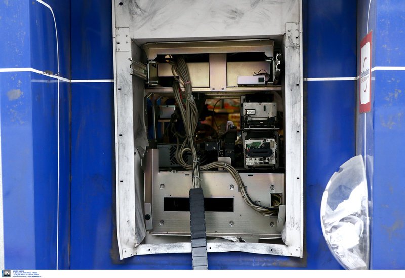 Νέο χτύπημα: Ανατίναξαν ΑΤΜ στη Δάφνη [εικόνες] | iefimerida.gr 3