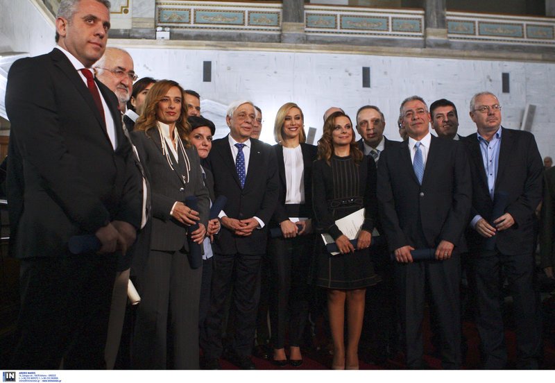 Απονεμήθηκαν τα βραβεία Μπότση -Ποιοι τα κέρδισαν [εικόνες] | iefimerida.gr 9