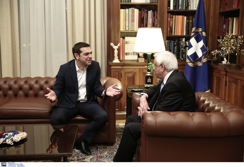 Παυλόπουλος: Να εξαλείψει η ΠΓΔΜ τον αλυτρωτισμό -Τσίπρας: Γίνονται βήματα [βίντεο] | iefimerida.gr 1