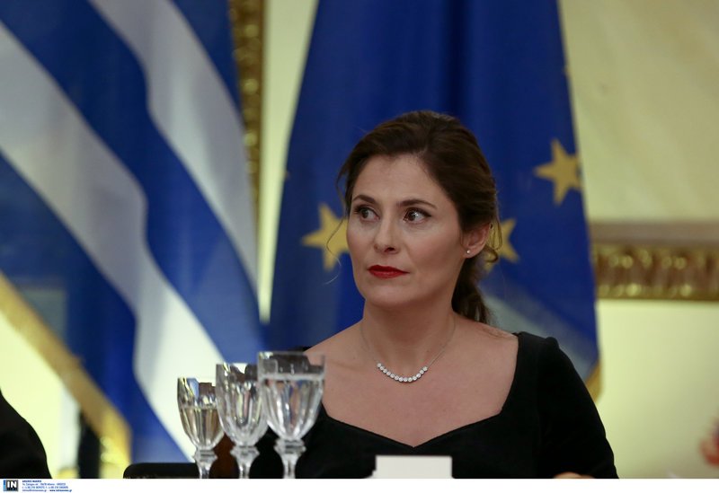 Παυλόπουλος: Τα υπολείμματα του ναζισμού θα πάρουν την απάντηση που τους αξίζει [εικόνες] | iefimerida.gr 11