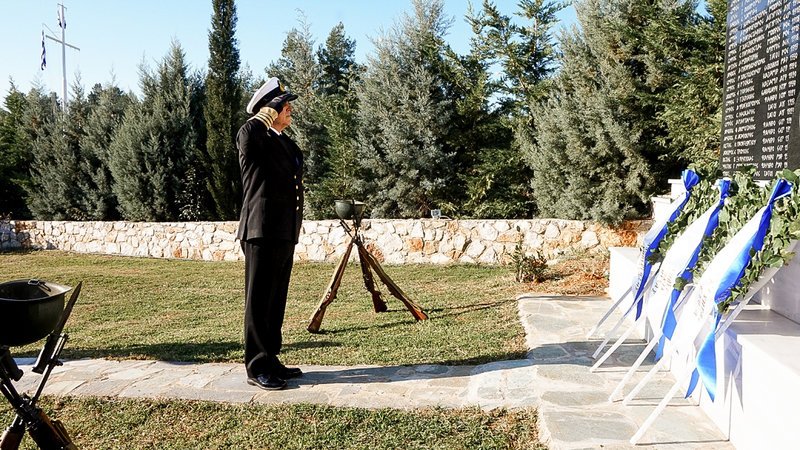 Μνημόσυνο για τους πεσόντες των Ιμίων -Στη βάση ελικοπτέρων του Πολεμικού Ναυτικού [εικόνες] | iefimerida.gr 5