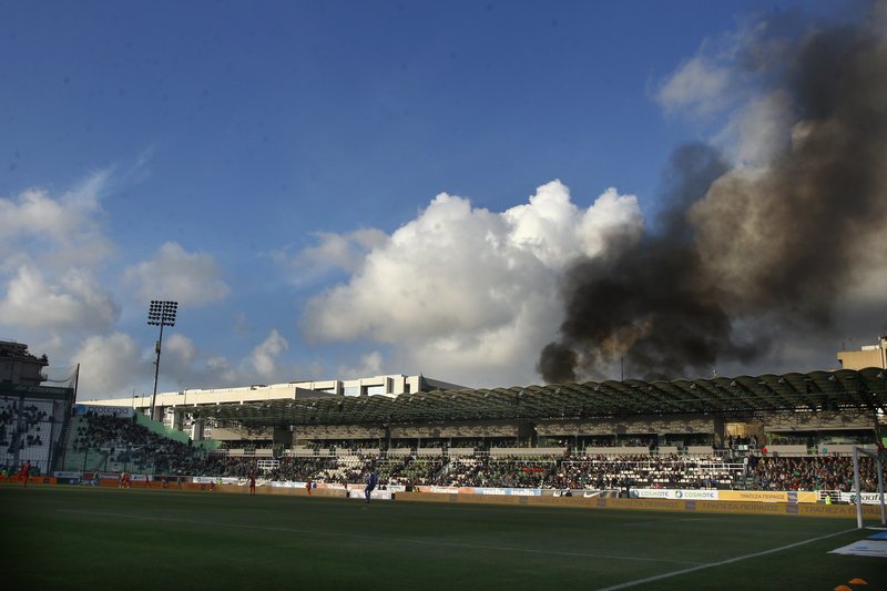 Φωτιά στα προσφυγικά της λεωφόρου Αλεξάνδρας -Απέναντι από το γήπεδο [εικόνες] | iefimerida.gr 0