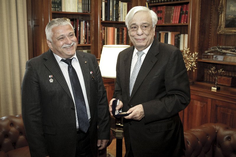 Από τη Μόσχα στη Σίνδο ο ομογενής αστροναύτης Γραμματικόπουλος -Για τα γενέθλια της μαμάς του | iefimerida.gr 0
