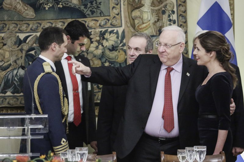 Παυλόπουλος: Τα υπολείμματα του ναζισμού θα πάρουν την απάντηση που τους αξίζει [εικόνες] | iefimerida.gr 5