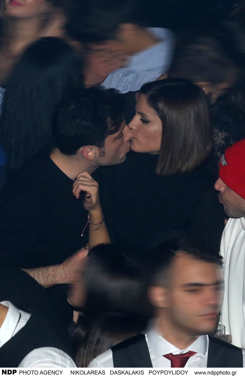 Συνατσάκη-Χατζηαγγελάκης... εκδηλώθηκαν στα μπουζούκια [εικόνες] | iefimerida.gr 1