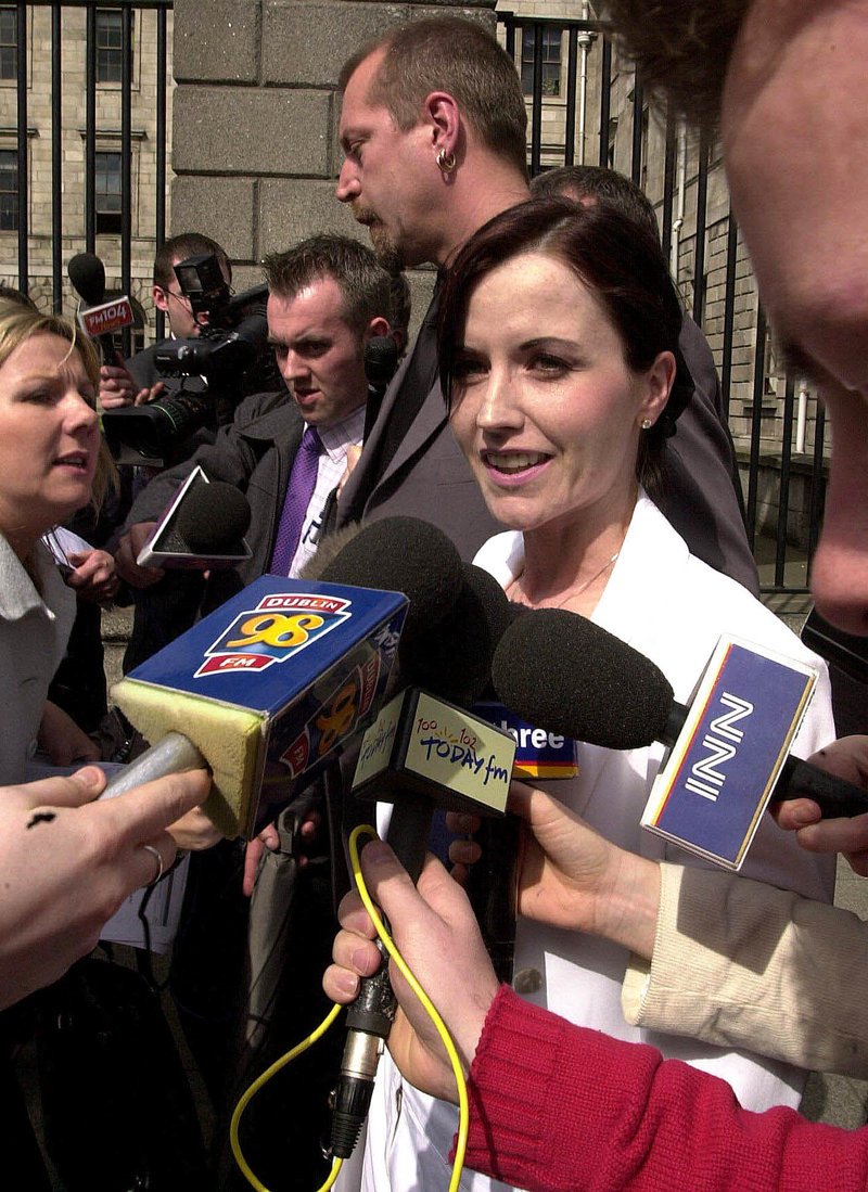 H γλυκιά φωνή των Cranberries σίγησε για πάντα -Πέθανε αιφνιδίως η Dolores Ο' Riordan [εικόνες & βίντεο] | iefimerida.gr 1