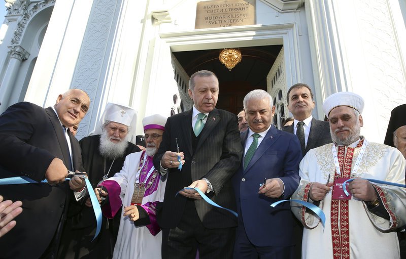 Ο Ερντογάν στα θυρανοίξια ορθόδοξης, μοναδικής ομορφιάς, εκκλησίας, στην Κωνσταντινούπολη [εικόνες] | iefimerida.gr 2