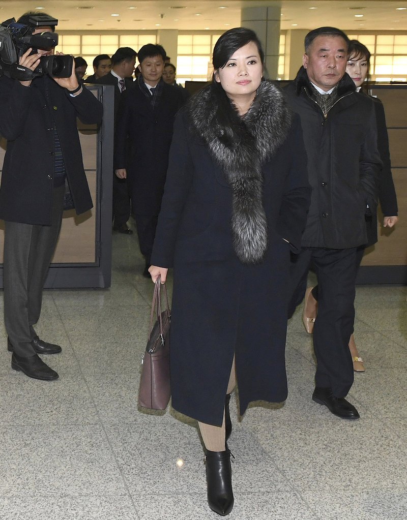 Η τραγουδίστρια ερωμένη του Κιμ Γιονγκ Ουν -Την έστειλε στη Σεούλ, ενόψει Ολυμπιακών Αγώνων [εικόνες & βίντεο] | iefimerida.gr 0