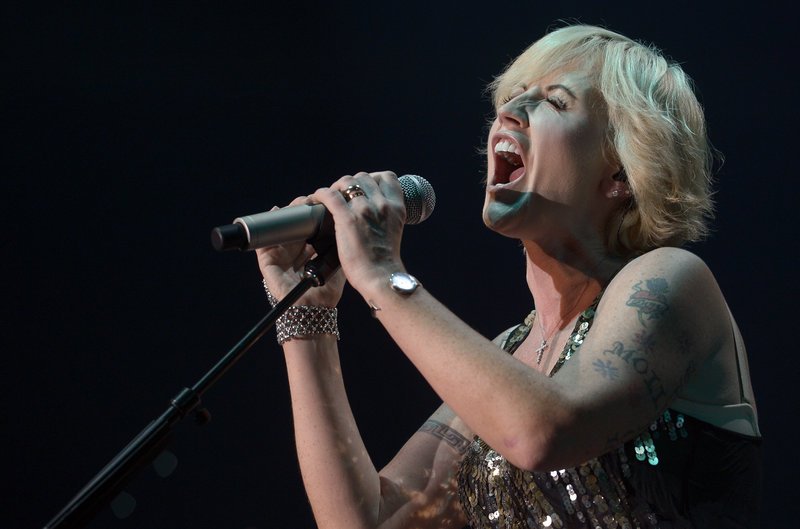 H γλυκιά φωνή των Cranberries σίγησε για πάντα -Πέθανε αιφνιδίως η Dolores Ο' Riordan [εικόνες & βίντεο] | iefimerida.gr 6