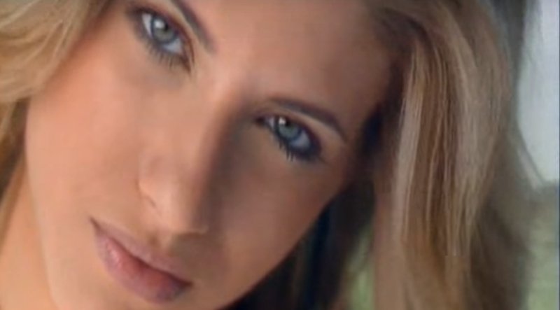 Στην πρώτη της εμφάνιση στην TV (πριν τα καλλιστεία) η Ευαγγελία Αραβανή ήταν πολύ διαφορετική από σήμερα [βίντεο] | iefimerida.gr 1