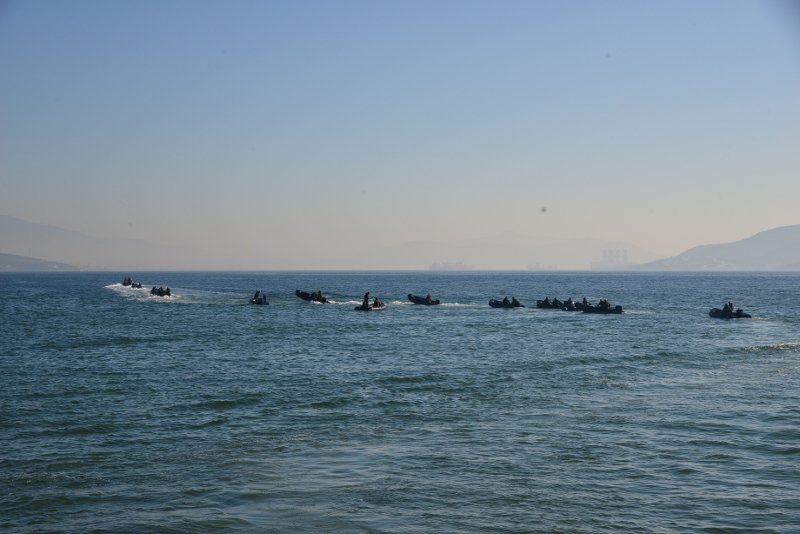 Ο αρχηγός του ΓΕΕΘΑ θυμήθηκε τα παλιά -Εκανε άλμα με αλεξίπτωτο και κατάδυση [εικόνες & βίντεο] | iefimerida.gr 8