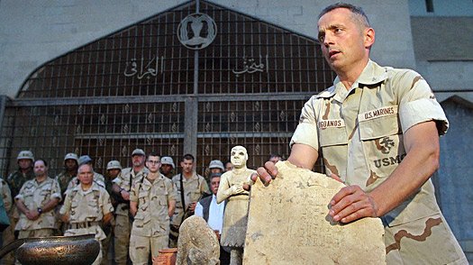 Mάθιου Μπογδάνος: Ο Ελληνας πρώην μποξέρ, νυν βοηθός εισαγγελέα του Μανχάταν, που βρίσκει τα κλεμμένα αρχαία | iefimerida.gr 3