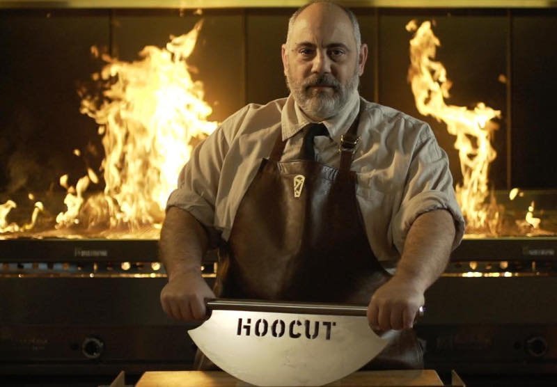 Hoocut: Οι μάγειρες του Cookoovaya δείχνουν πώς φτιάχνεται το πιο γκουρμέ σουβλάκι της Αθήνας [εικόνες] | iefimerida.gr 2