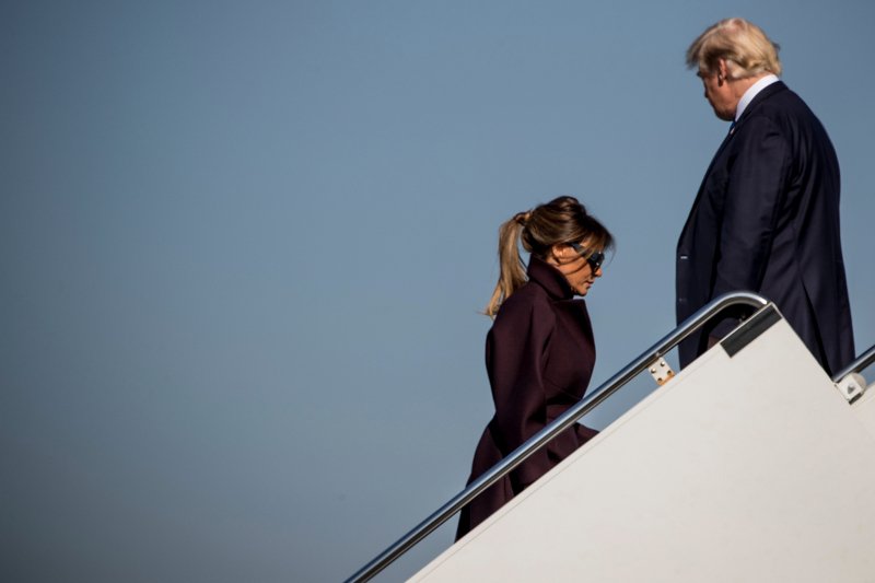 Νέες πιπεράτες αποκαλύψεις για τον Τραμπ: Η 29χρονη σύμβουλός του που αποκαλεί «το καλύτερο κομμάτι» [εικόνες] | iefimerida.gr 1