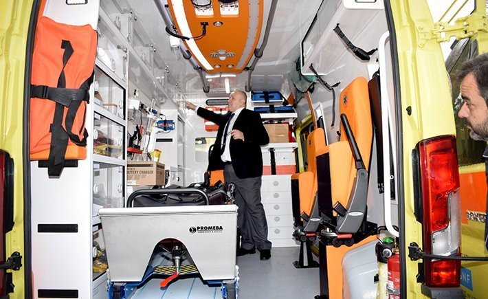 H PEUGEOT παραδίδει τα ασθενοφόρα τύπου Peugeot Boxer στο ΕΚΑΒ [εικόνες] | iefimerida.gr 1
