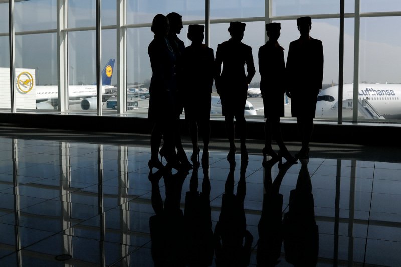 Πώς να επιβιώσετε από ένα αεροπορικό ατύχημα -Αεροσυνοδός εξηγεί | iefimerida.gr 0