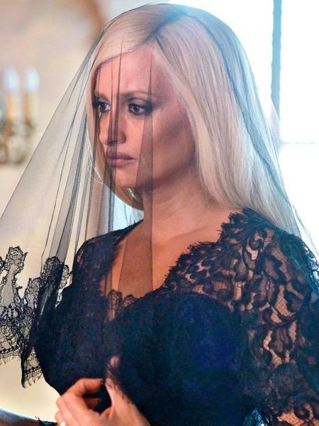 Γιατί η οικογένεια  Versace θύμωσε με την τηλεοπτική σειρά για τη δολοφονία του σχεδιαστή [εικόνες] | iefimerida.gr 4