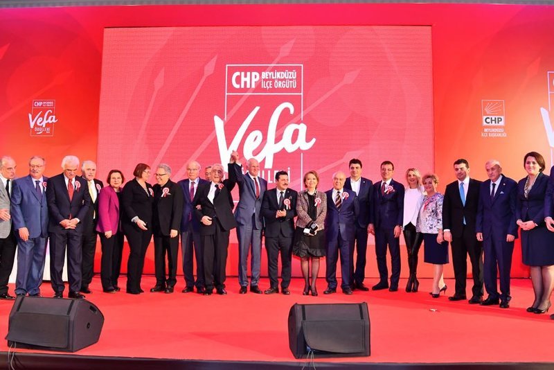 Στην Τουρκία βράβευσαν τον Γιώργο Παπανδρέου για τη συνεισφορά του στην ειρήνη! [εικόνες] | iefimerida.gr 0