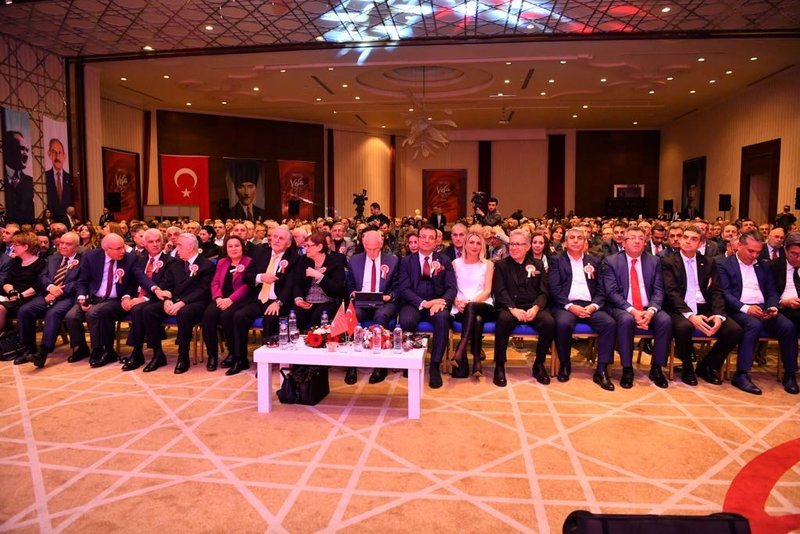 Στην Τουρκία βράβευσαν τον Γιώργο Παπανδρέου για τη συνεισφορά του στην ειρήνη! [εικόνες] | iefimerida.gr 2