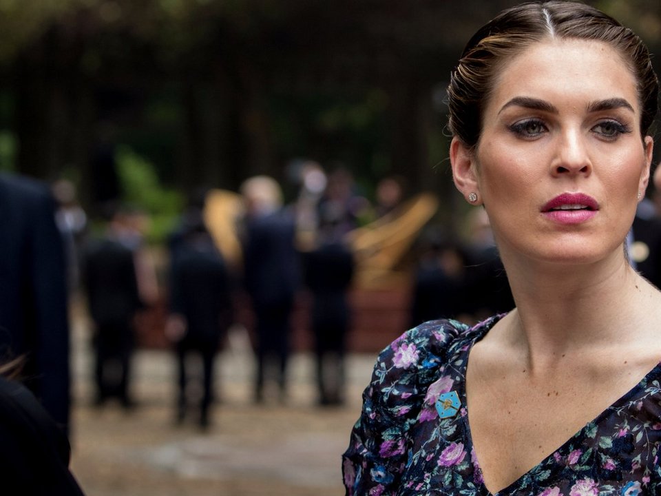 Νέες πιπεράτες αποκαλύψεις για τον Τραμπ: Η 29χρονη σύμβουλός του που αποκαλεί «το καλύτερο κομμάτι» [εικόνες] | iefimerida.gr 5