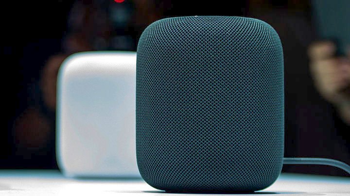 Στα ράφια της αγοράς το «έξυπνο ηχείο» HomePod της Apple -Ακούει και μιλάει! | iefimerida.gr 0